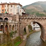Puente de Potes | Albergue El Portalón