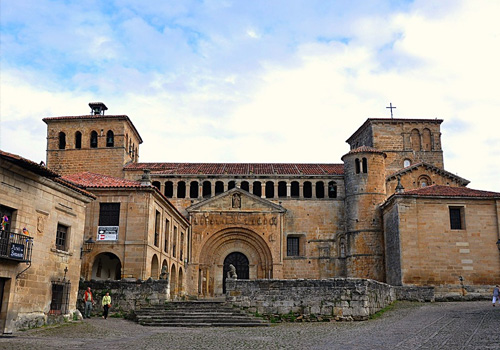 Santillana del Mar | Albergue El Portalón - Albergue en Potes, Cantabria
